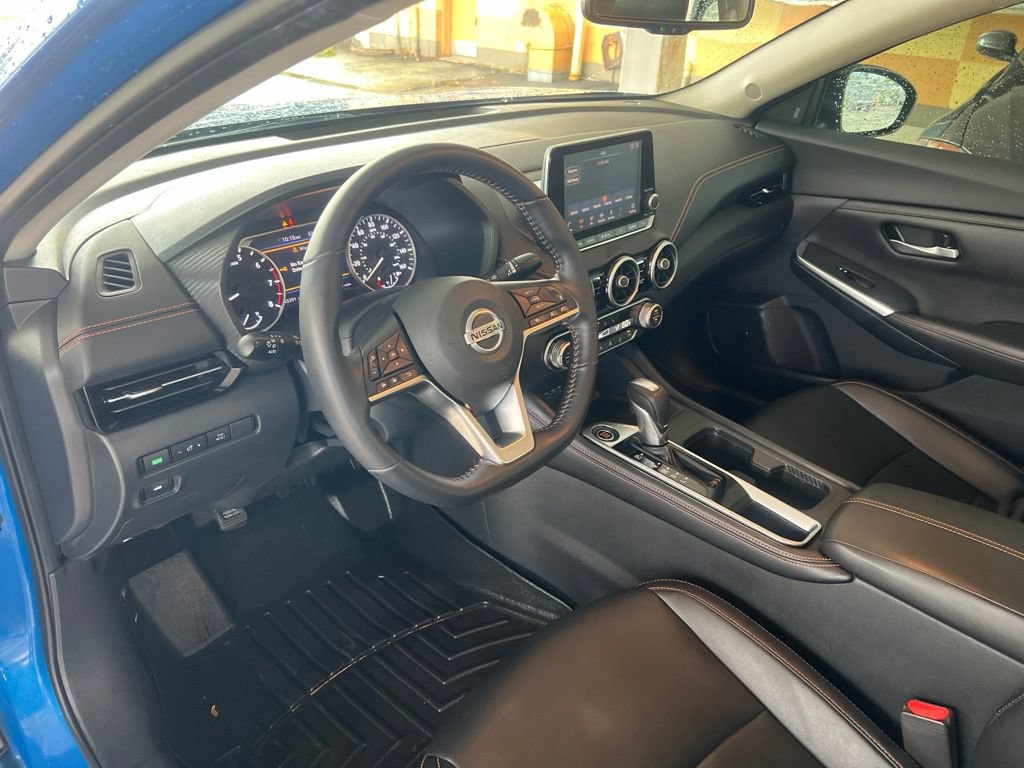 Used 2020 Nissan Sentra SR w/ Premium Package FWD image 6