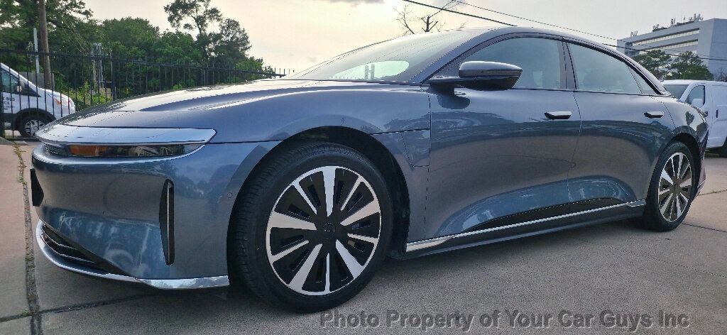 Used 2024 Lucid Air Pure RWD image 1
