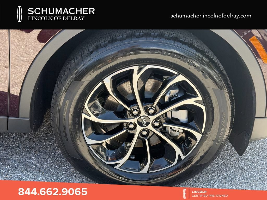 Used 2024 Lincoln Nautilus Premier AWD/4WD image 9