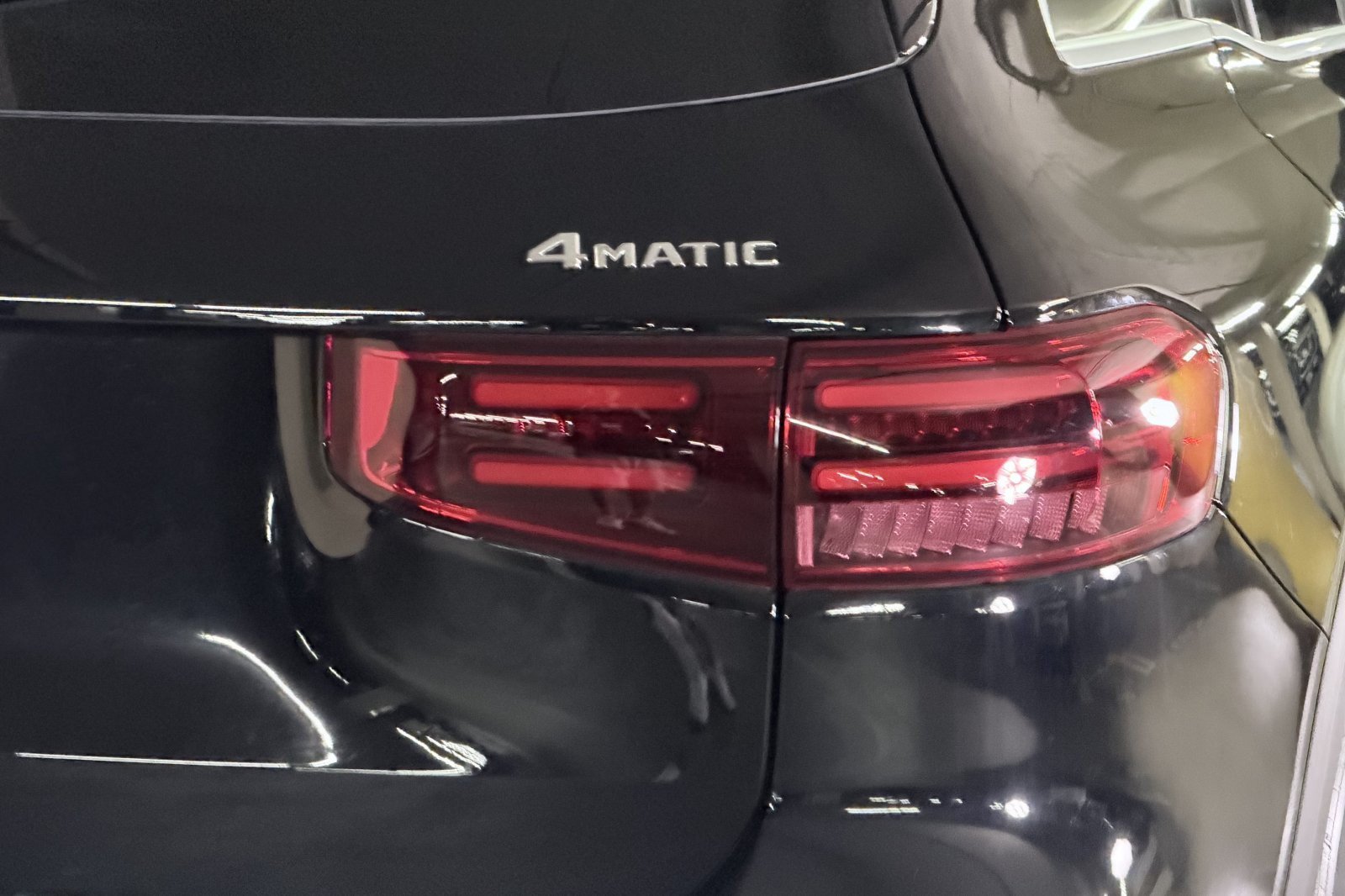New 2025 Mercedes-Benz GLB 250 4MATIC image 25