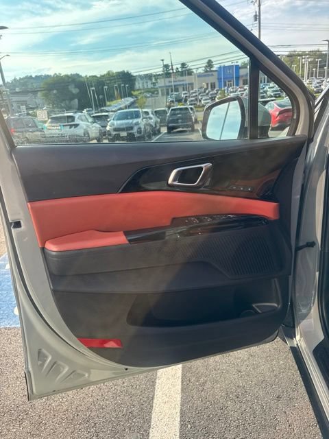 Certified 2024 Kia Carnival SX FWD image 16