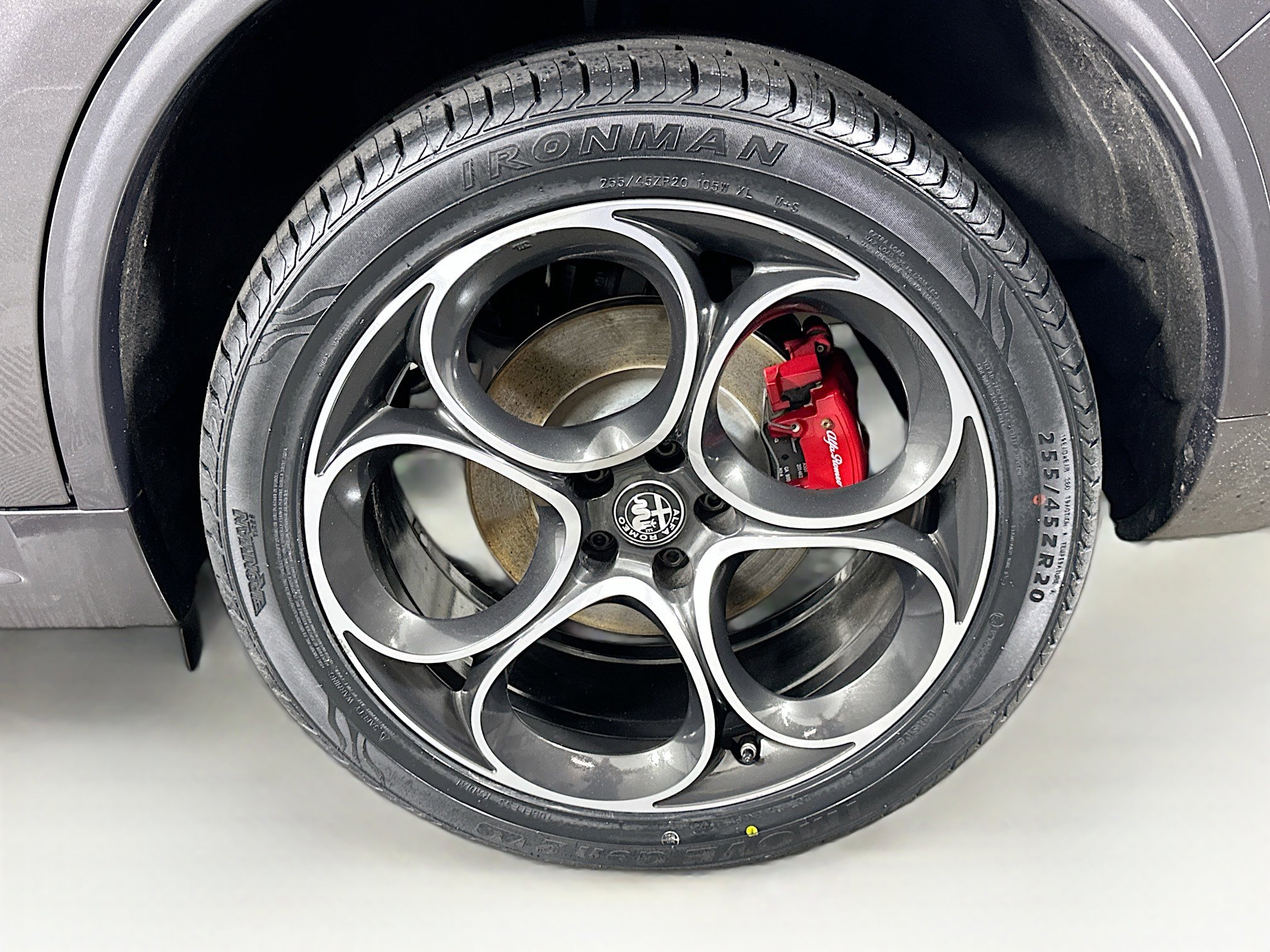 Used 2023 Alfa Romeo Stelvio Veloce image 11