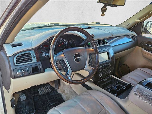 Used 2009 GMC Yukon Denali image 9