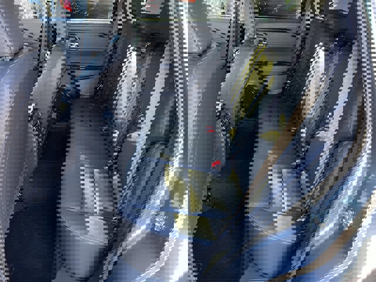 Certified 2025 Nissan Rogue SL w/ Tech Package image 24