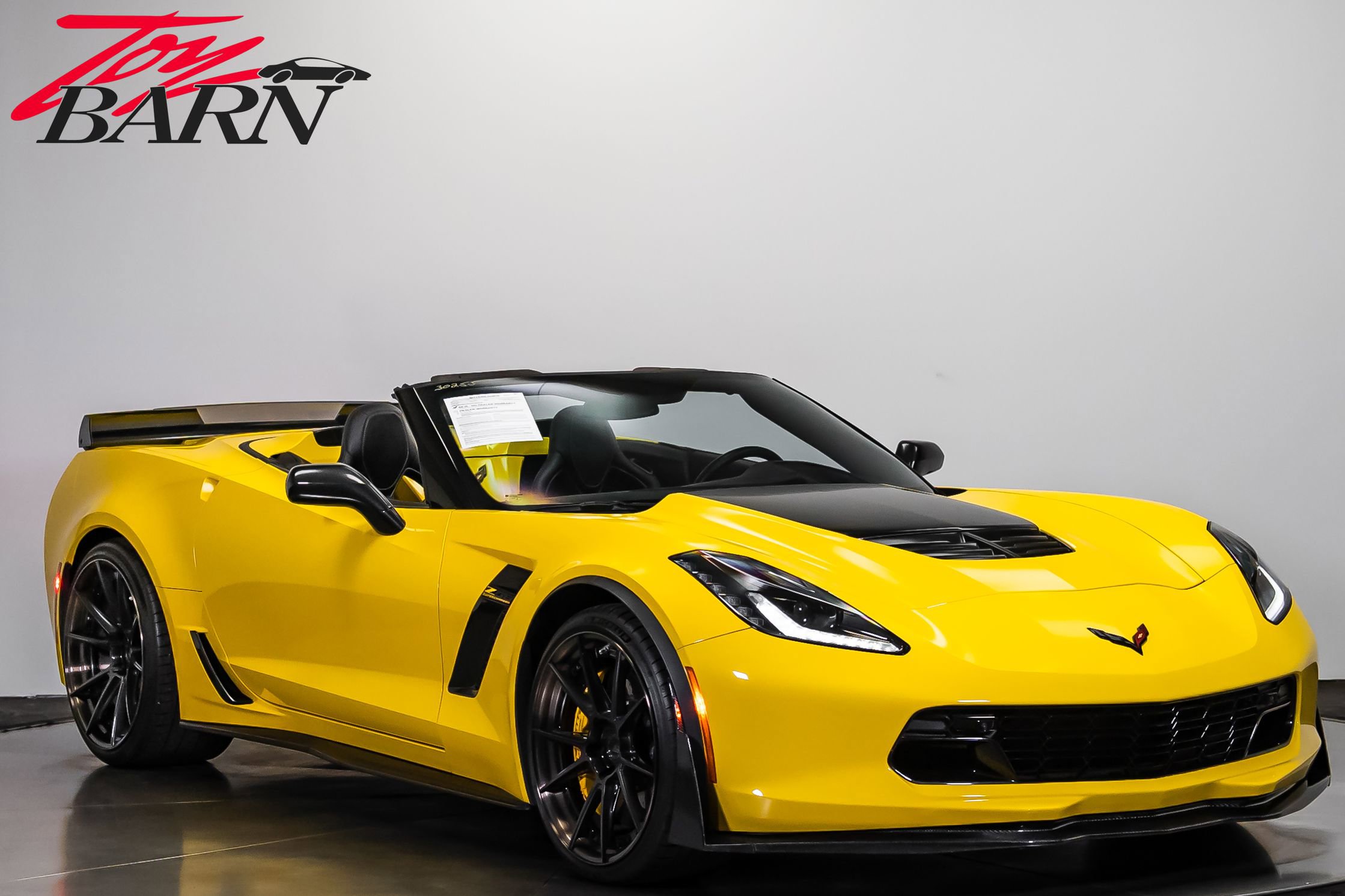 Used 2016 Chevrolet Corvette Z06 w/ 3LZ Preferred Equipment Group RWD image 7