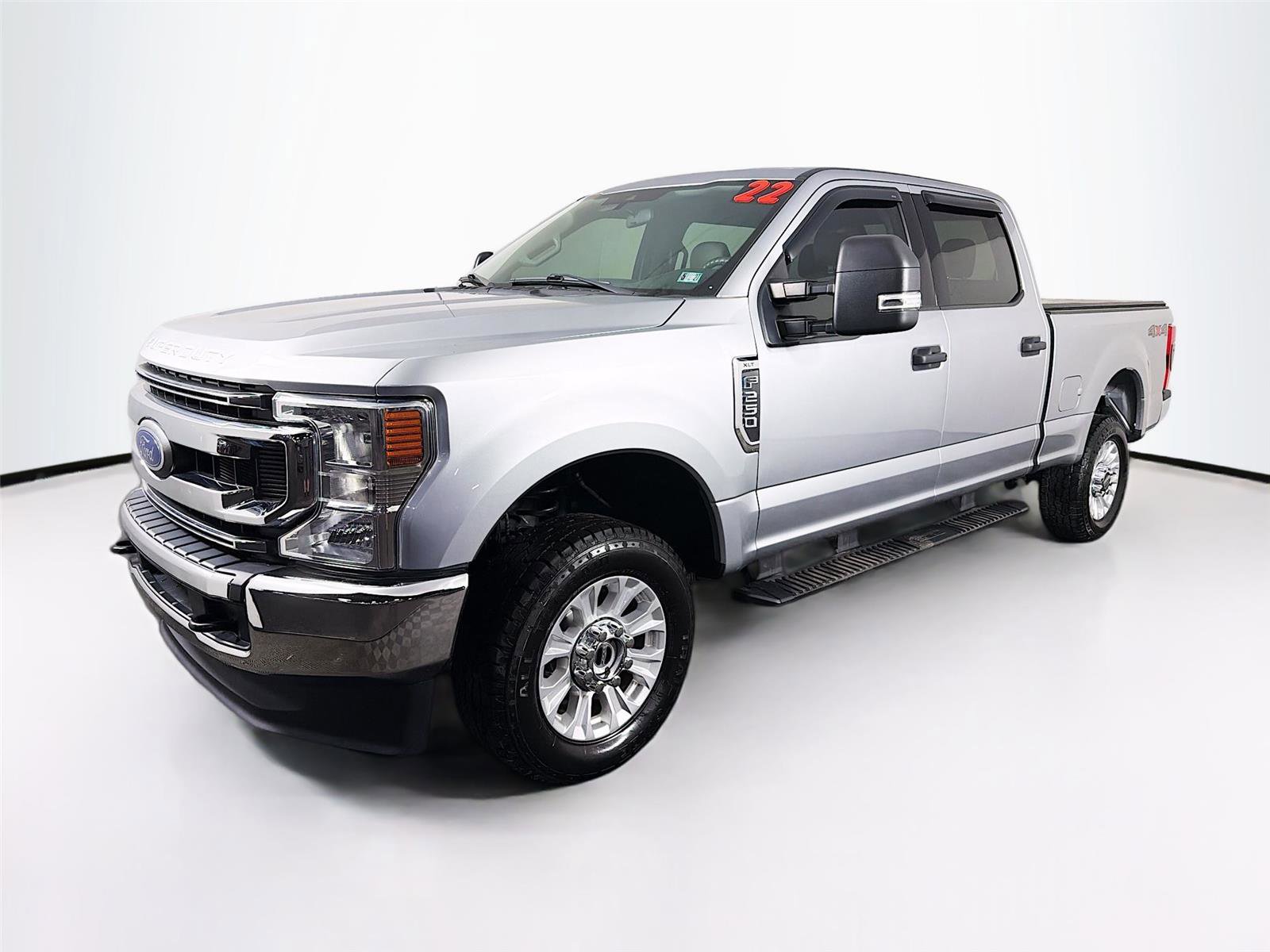 Used 2022 Ford F250 XLT AWD/4WD image 3