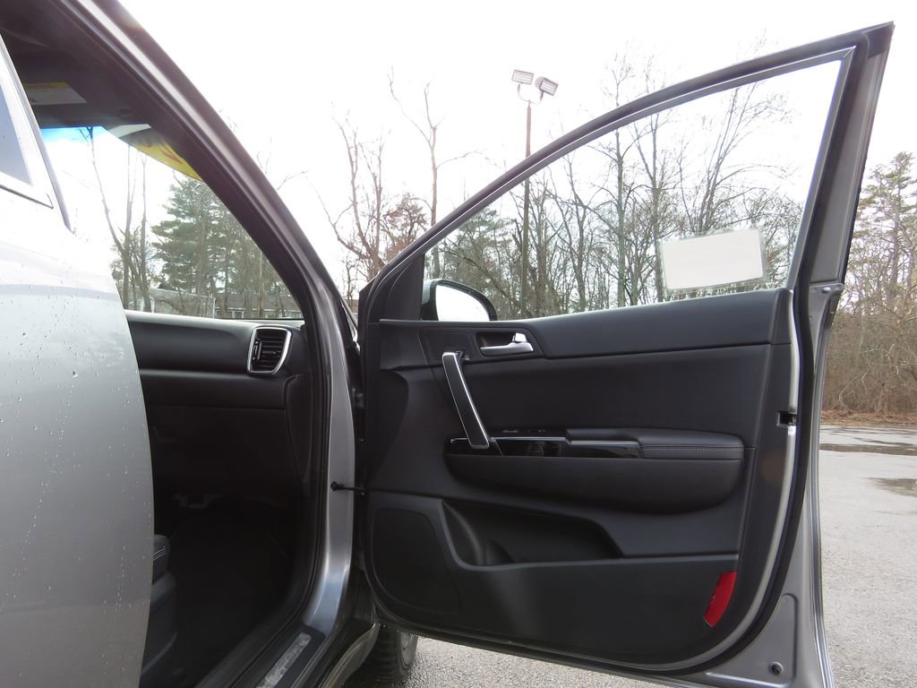 Used 2020 Kia Sportage S w/ S Premium Package image 12