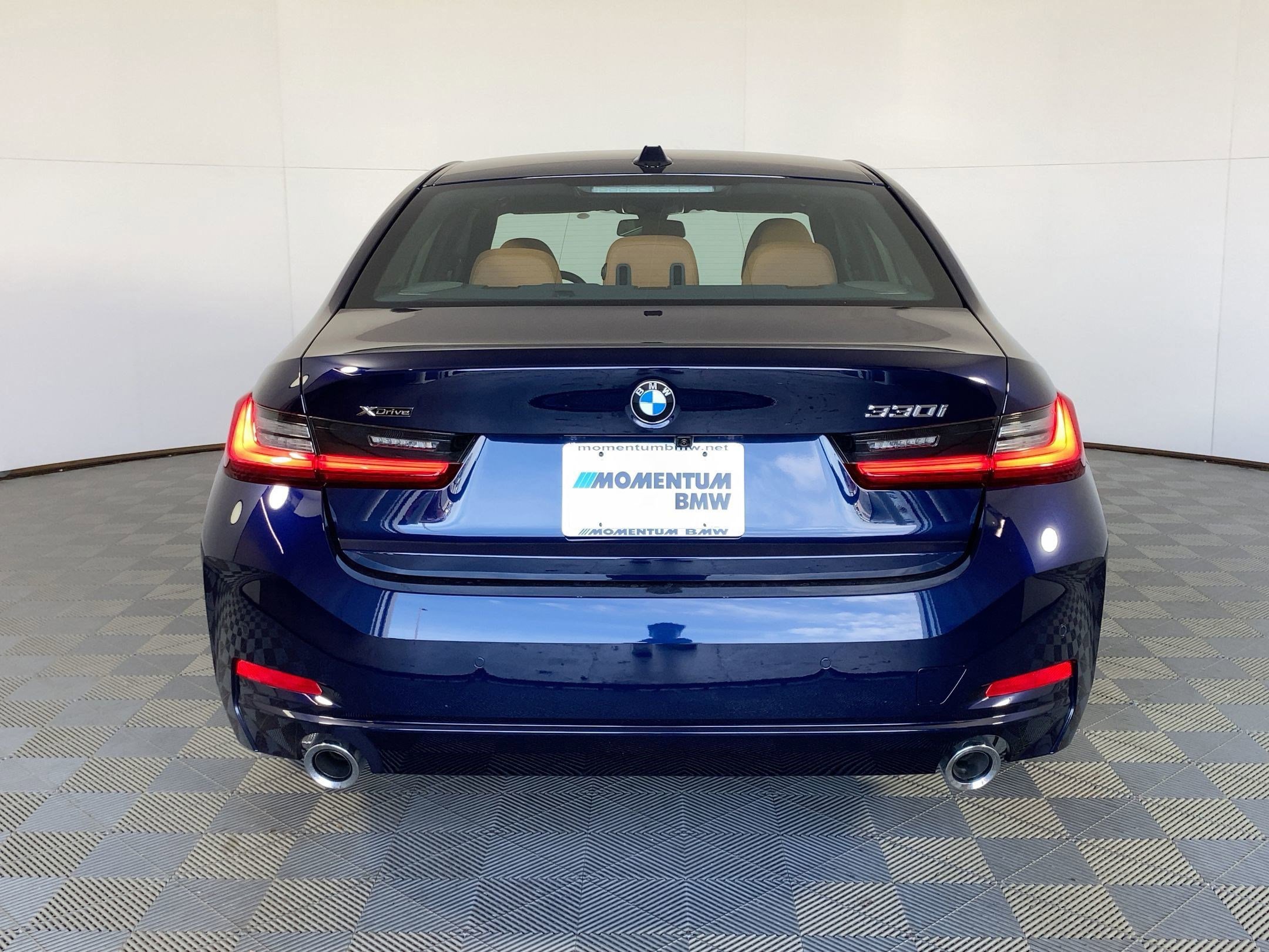 Used 2026 BMW 330i xDrive Sedan w/ Premium Package image 8