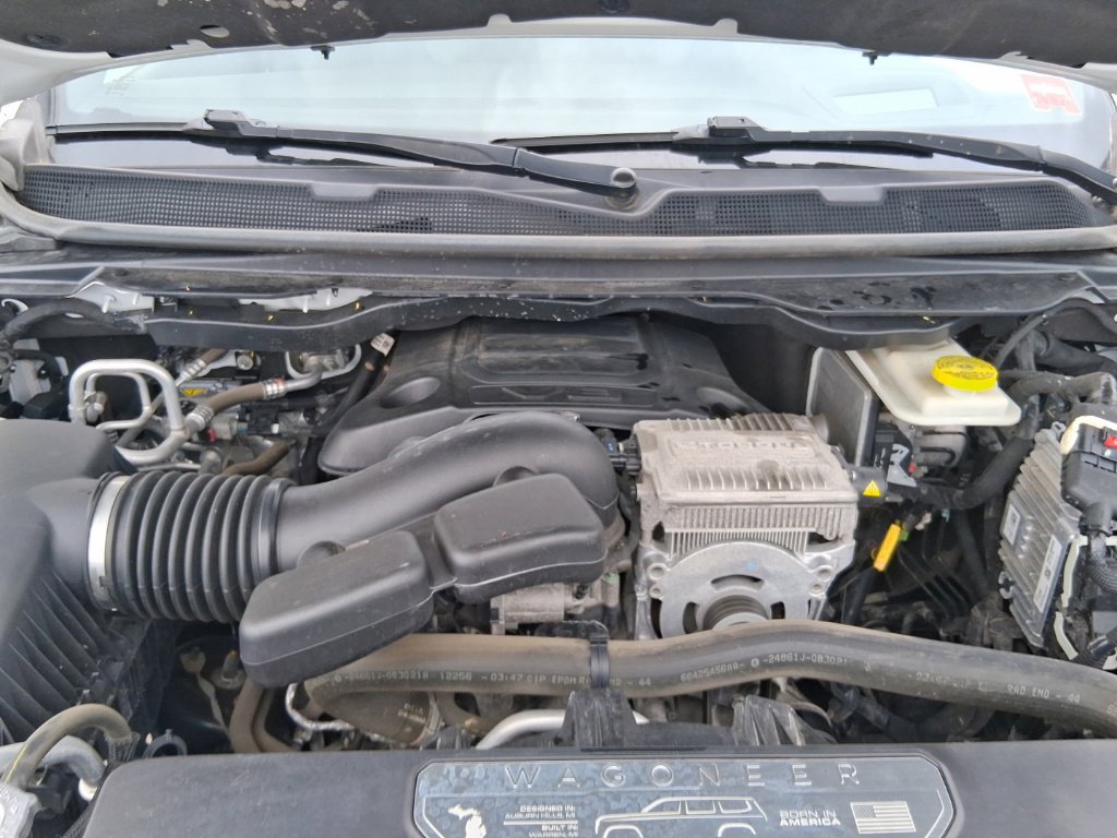 Used 2022 Jeep Wagoneer Series III AWD/4WD image 28