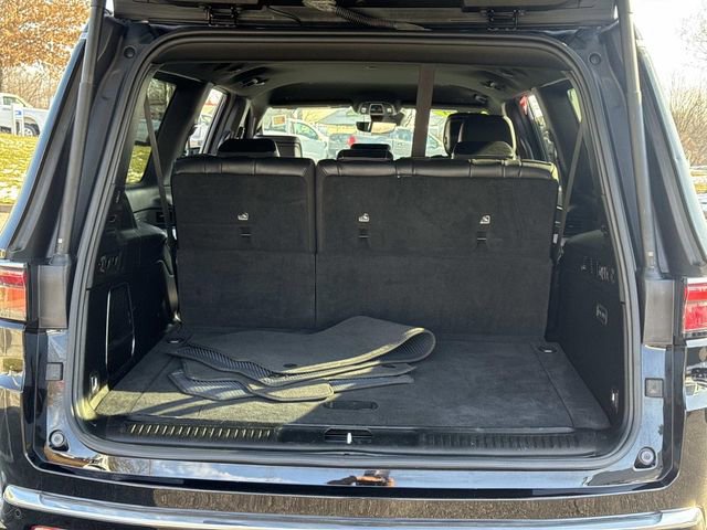 Used 2024 Jeep Wagoneer L Series II w/ Flexible Seating Group image 13