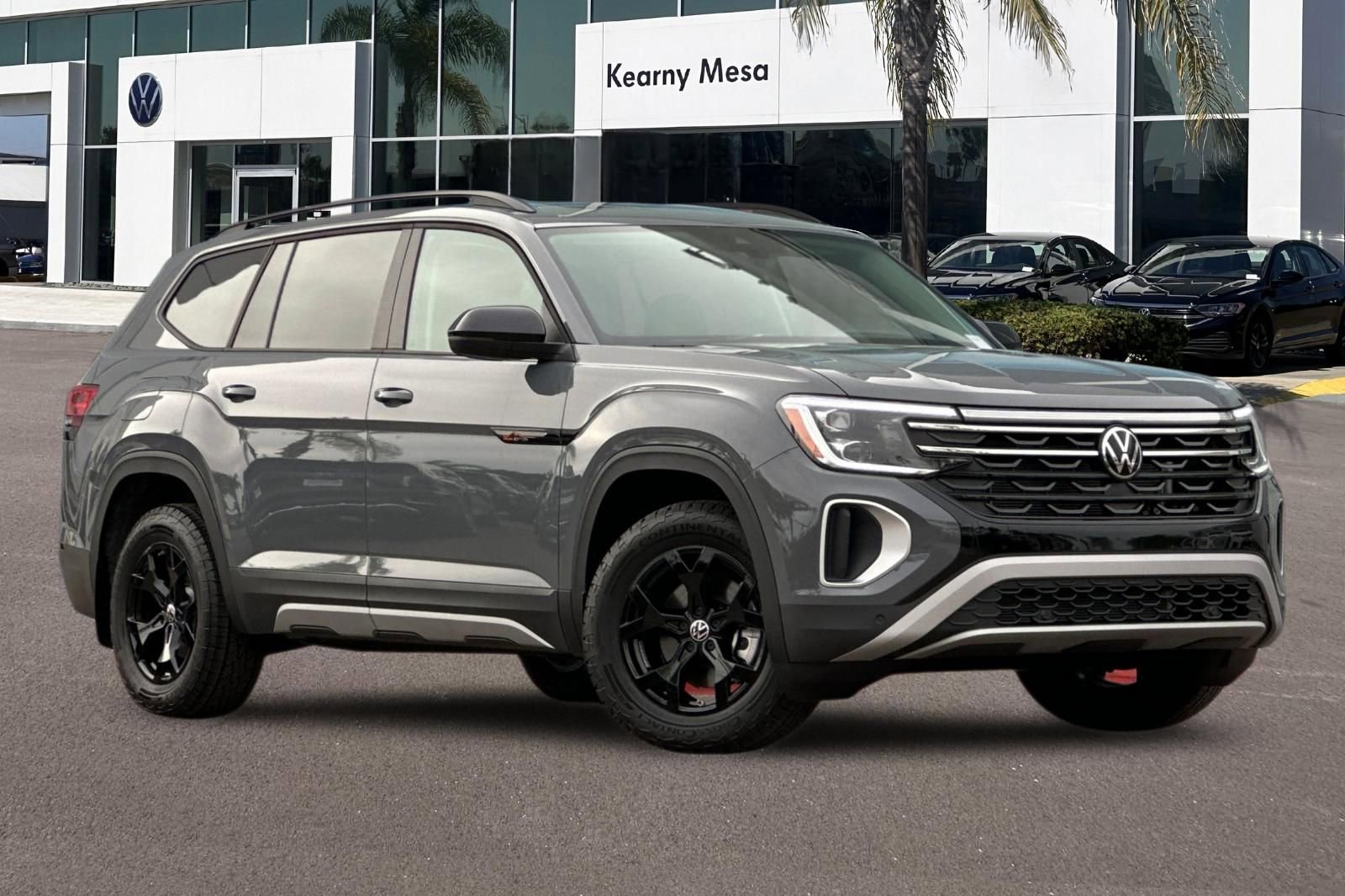New 2025 Volkswagen Atlas Peak Edition SE AWD/4WD image 2
