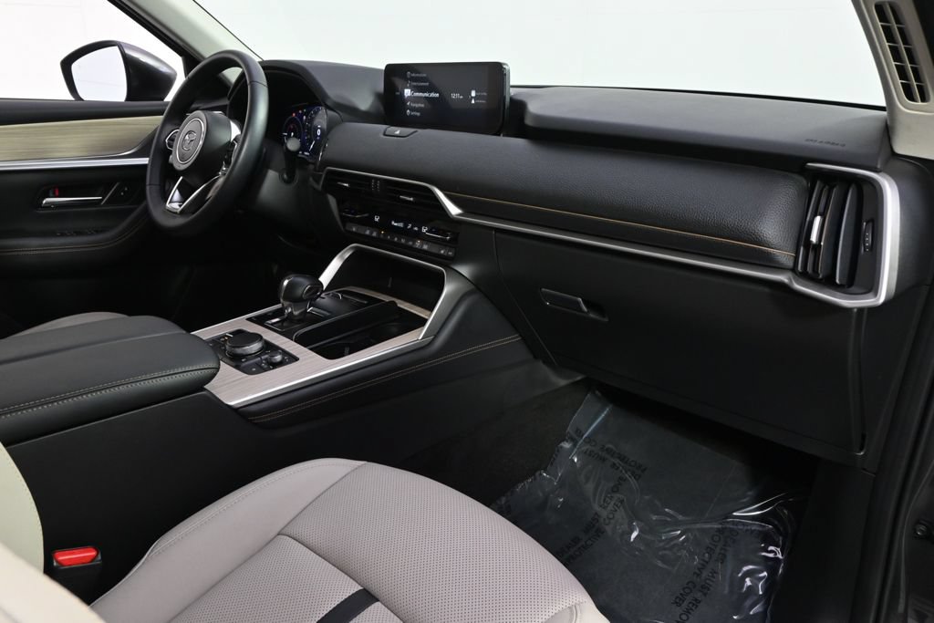 Certified 2024 MAZDA CX-90 Plug-In Hybrid w/ Preferred AWD/4WD image 15