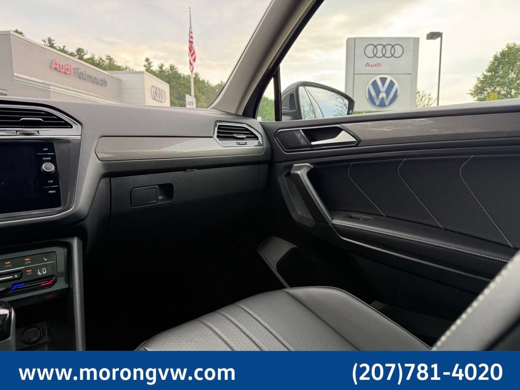 Used 2023 Volkswagen Tiguan SE w/ Panoramic Sunroof Package AWD/4WD image 35