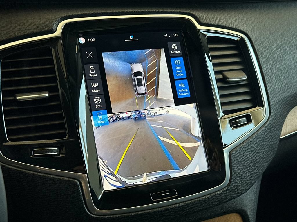 Certified 2024 Volvo XC90 T8 Plus AWD/4WD image 20