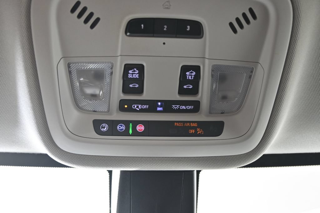 Used 2021 Chevrolet Traverse High Country AWD/4WD image 38