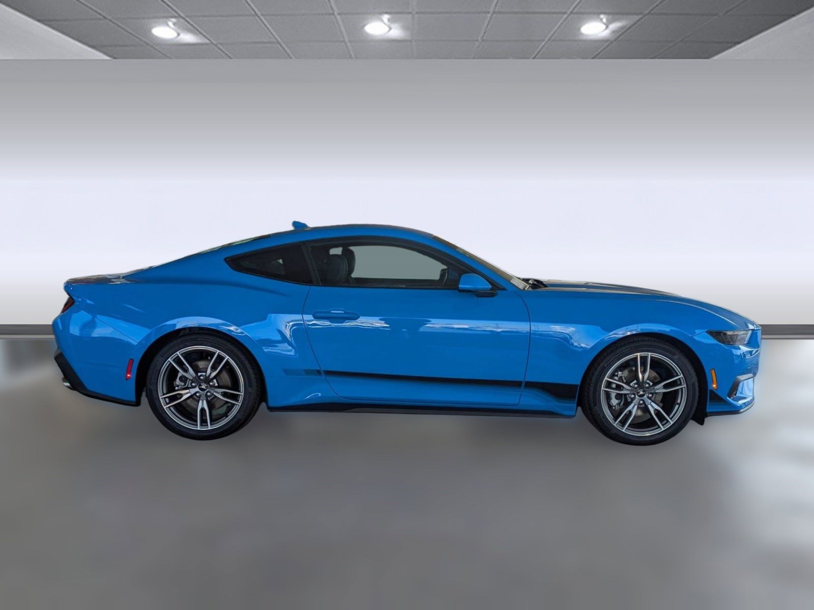 Used 2025 Ford Mustang Coupe image 8