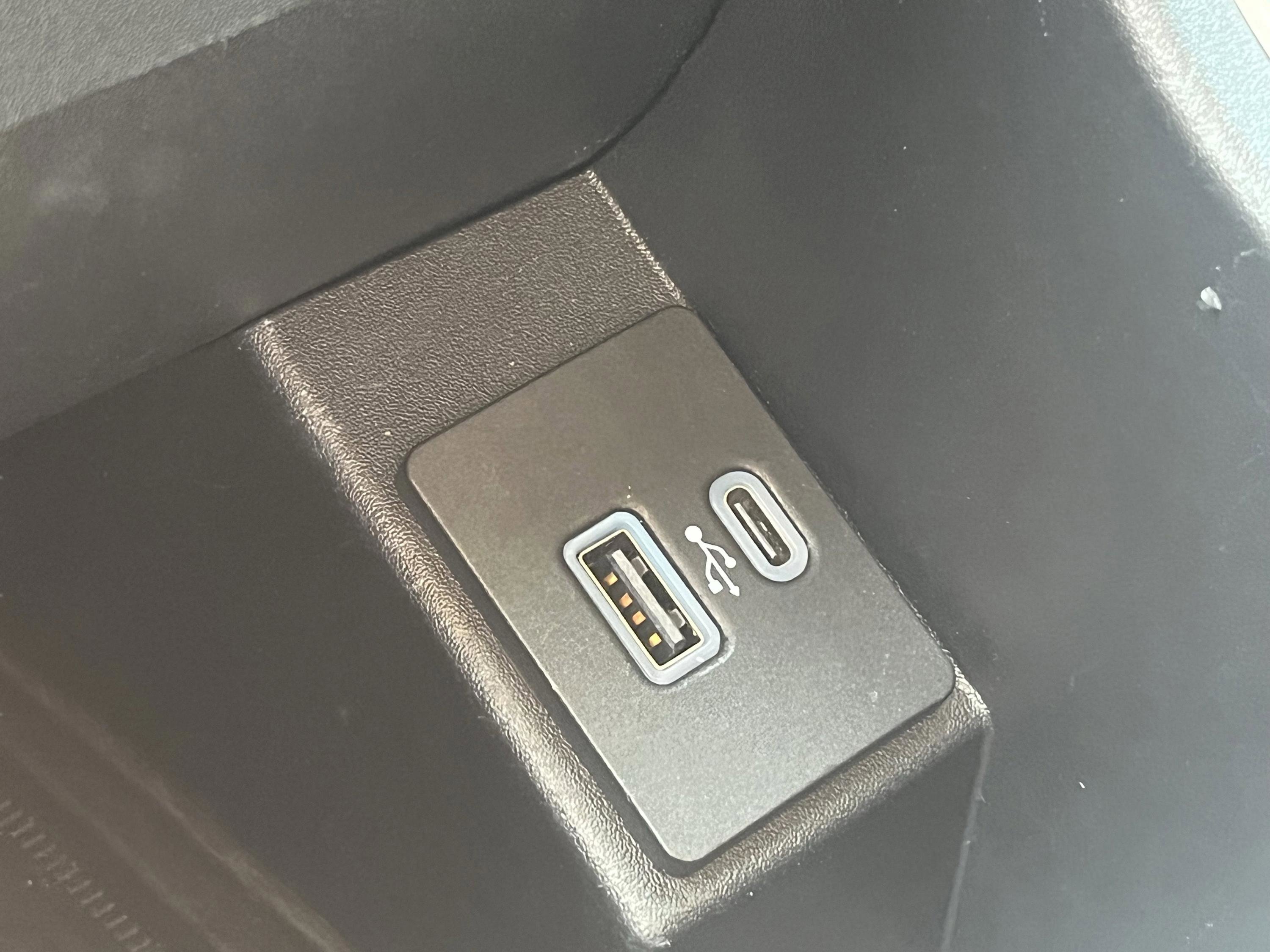 Used 2023 Ford Edge SEL w/ Convenience Package AWD/4WD image 21