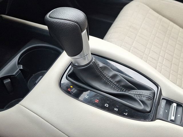 Used 2025 Honda HR-V LX image 15