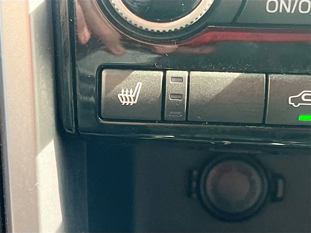 Used 2022 Subaru Ascent Limited w/ Technology Package image 20