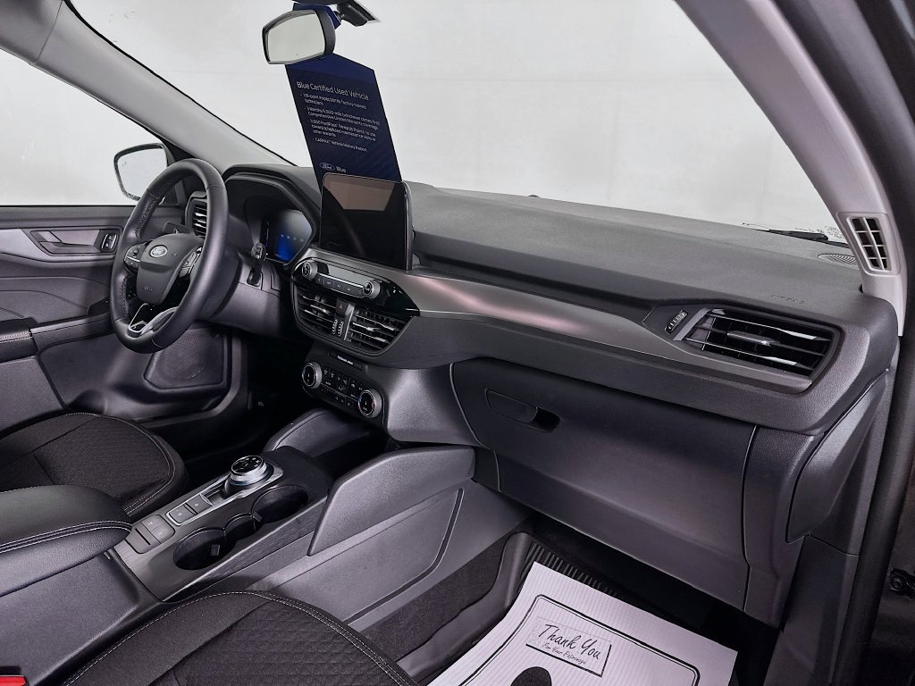 Used 2025 Ford Escape Active w/ Cold Weather Package FWD image 34