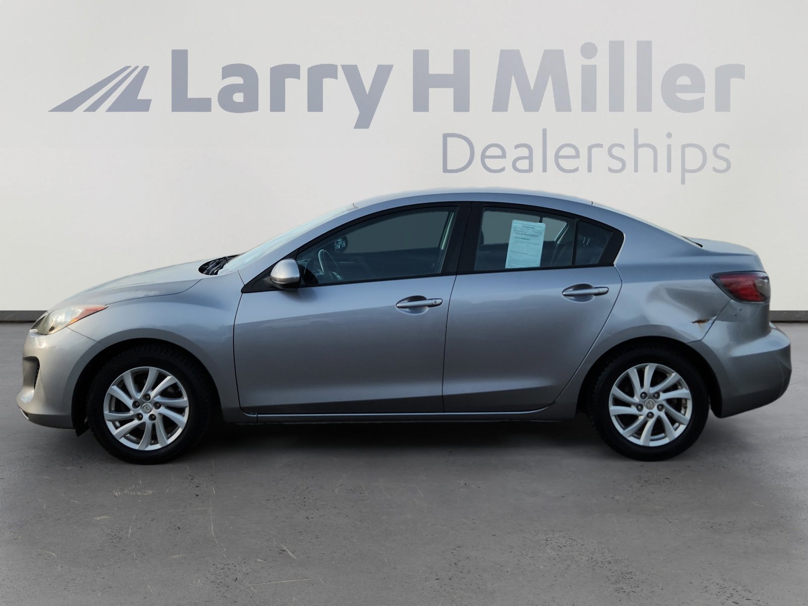 Used 2012 MAZDA MAZDA3 i Touring image 3