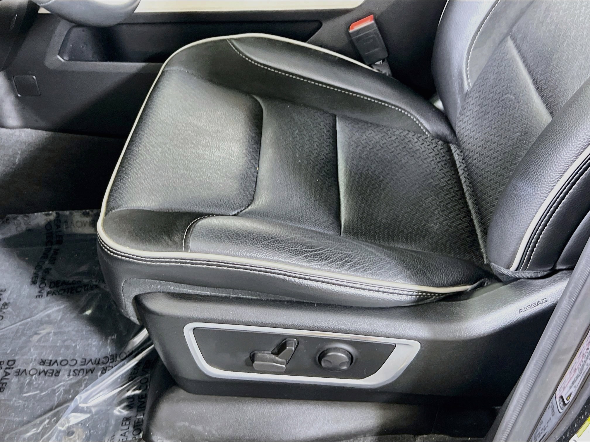 Used 2022 RAM 1500 Laramie AWD/4WD image 19