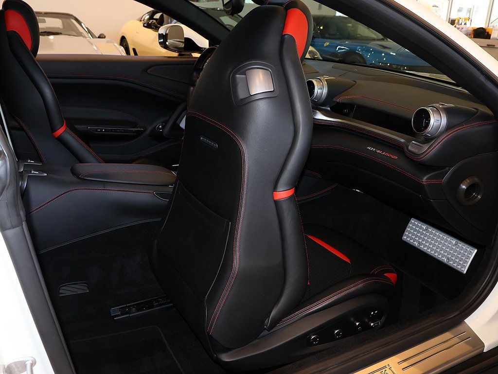 Certified 2018 Ferrari GTC4Lusso image 46