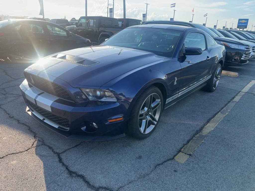 Used 2010 Ford Mustang Shelby GT500 RWD image 2