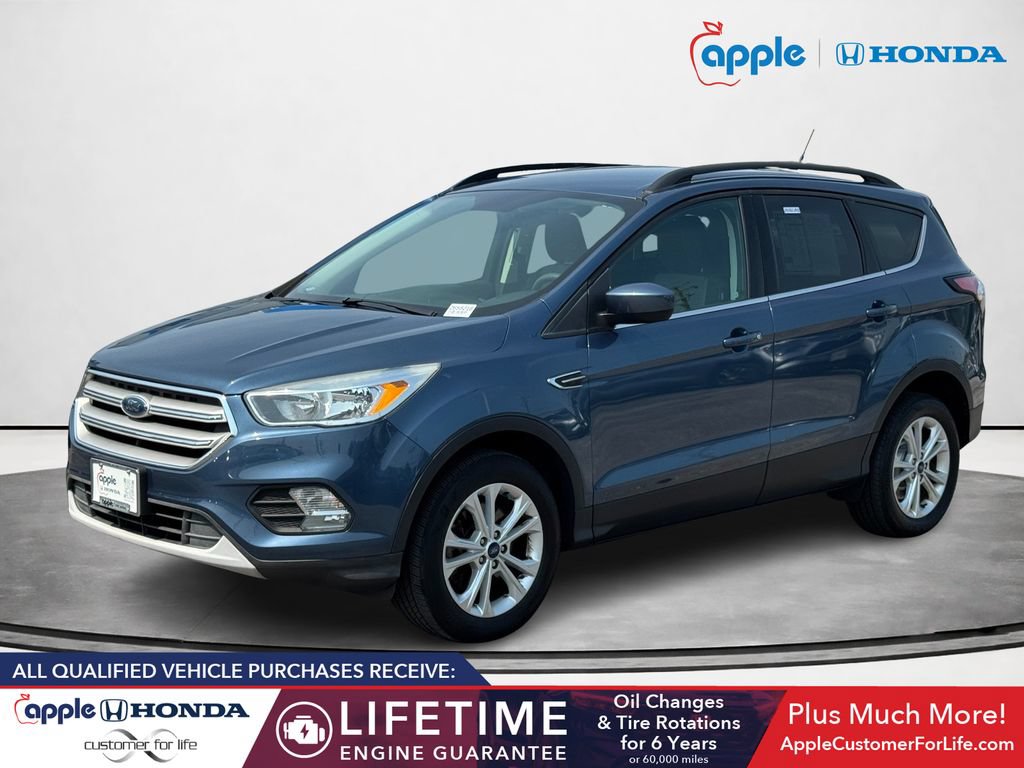 Used 2018 Ford Escape SE w/ SE Sync 3 Package AWD/4WD image 5