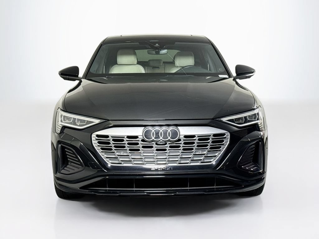Used 2024 Audi Q8 e-tron Premium Plus w/ Premium Plus Package AWD/4WD image 8