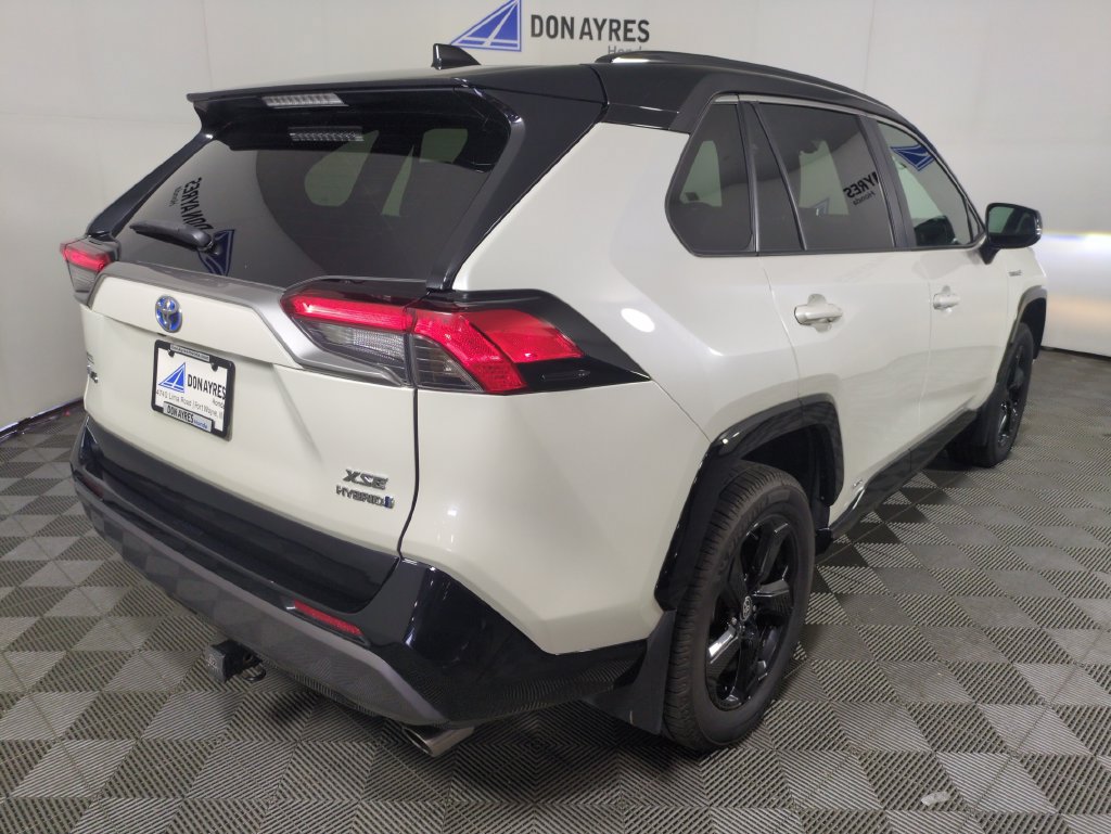 Used 2021 Toyota RAV4 XSE w/ XSE Grade Weather Package AWD/4WD image 8