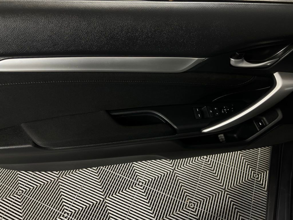 Used 2020 Honda Civic EX image 21