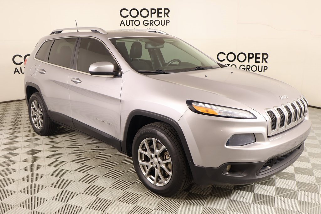 Used 2018 Jeep Cherokee Latitude Plus