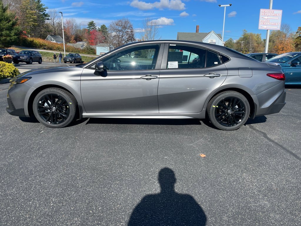 New 2026 Toyota Camry SE image 2