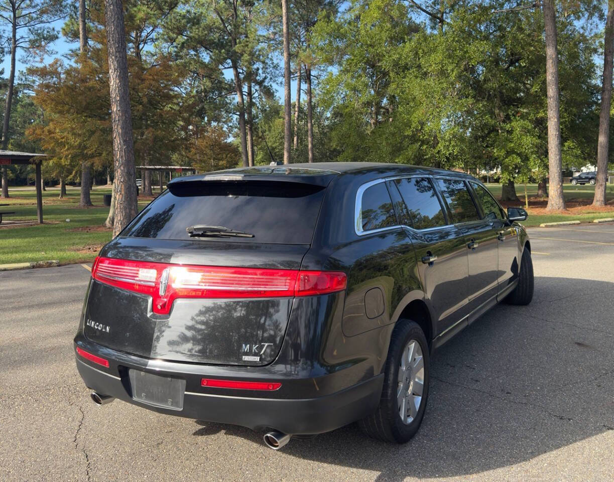 Used 2014 Lincoln MKT AWD image 6