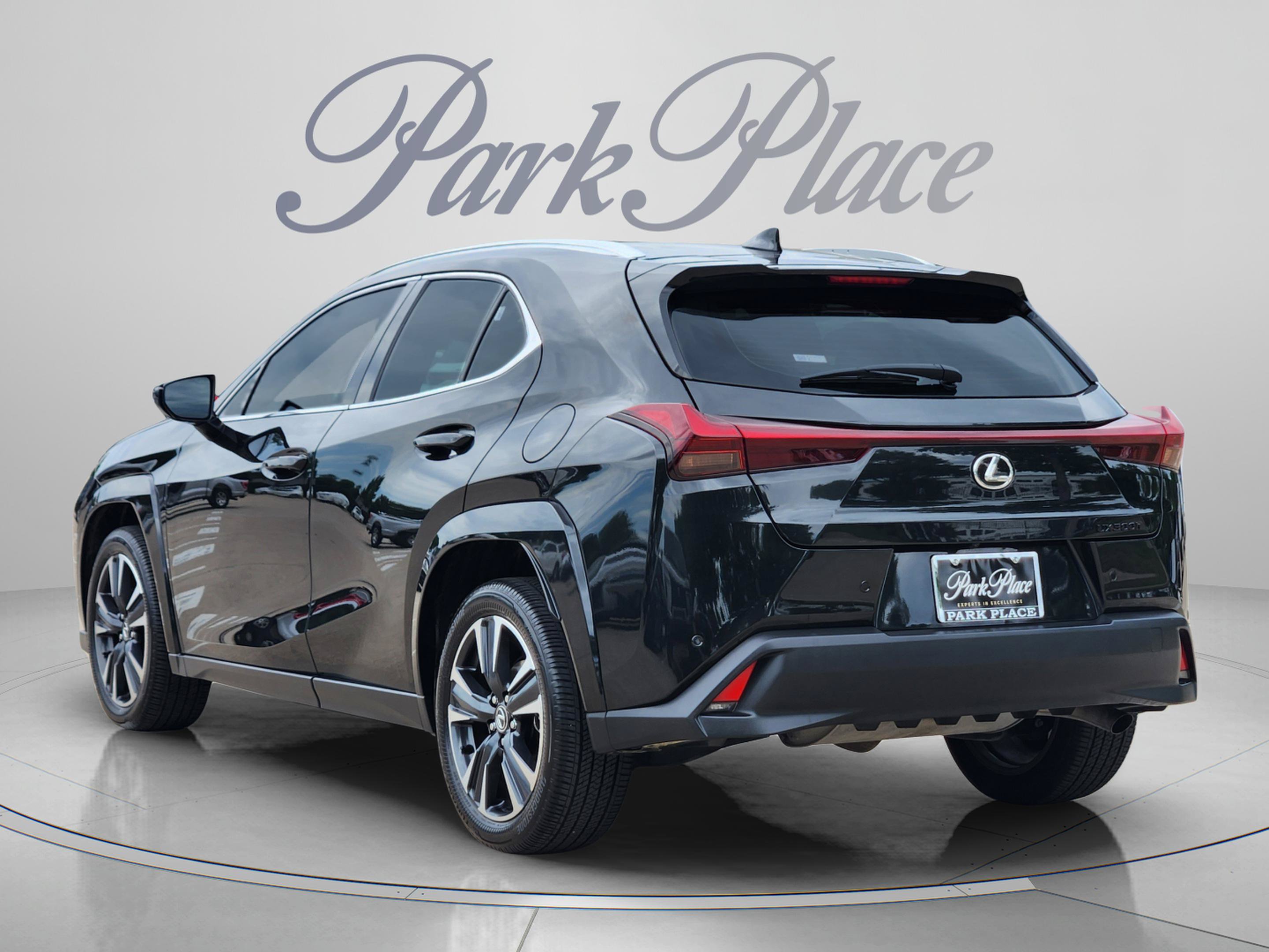 Used 2025 Lexus UX 300h FWD image 3