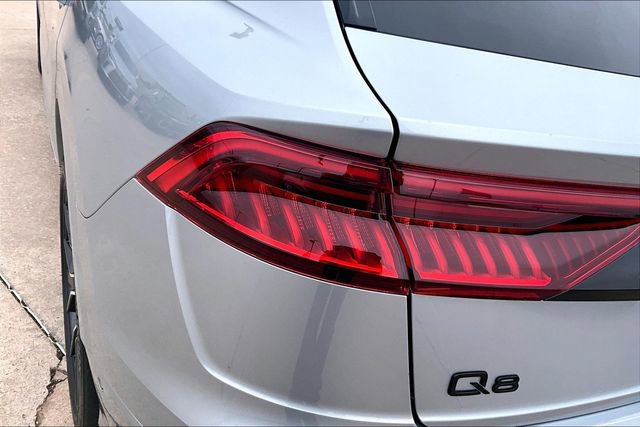 Used 2023 Audi Q8 Prestige w/ Prestige Package AWD/4WD image 32