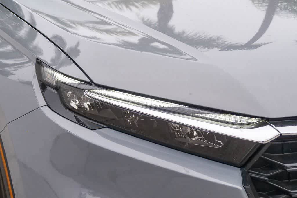 Used 2024 Honda CR-V LX image 4