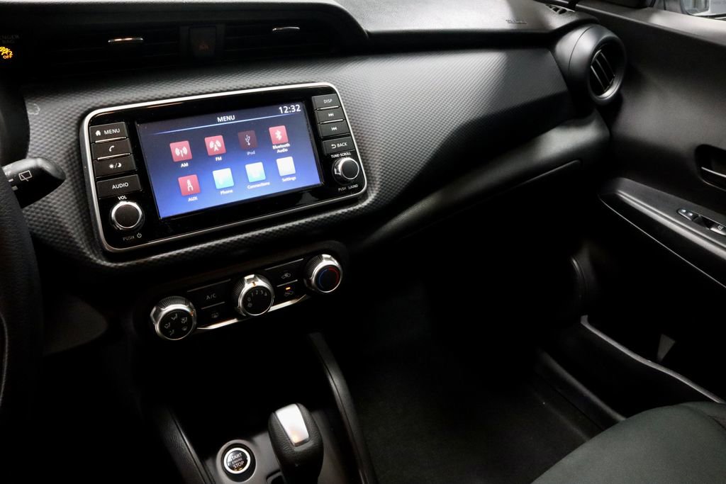 Certified 2024 Nissan Kicks S image 29