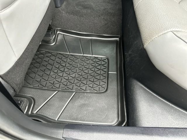 Used 2021 Toyota Avalon Limited w/ Advanced Safety Package image 39