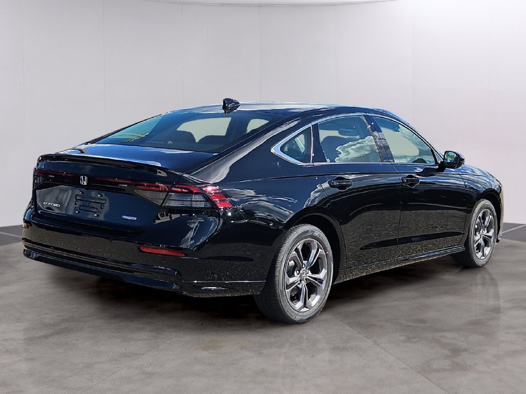 New 2026 Honda Accord EX-L image 3