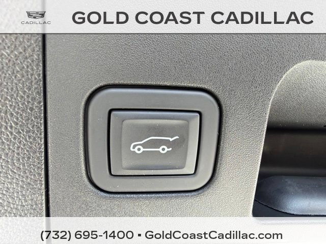 Certified 2024 Cadillac XT4 Luxury w/ Cold Weather Package FWD image 12
