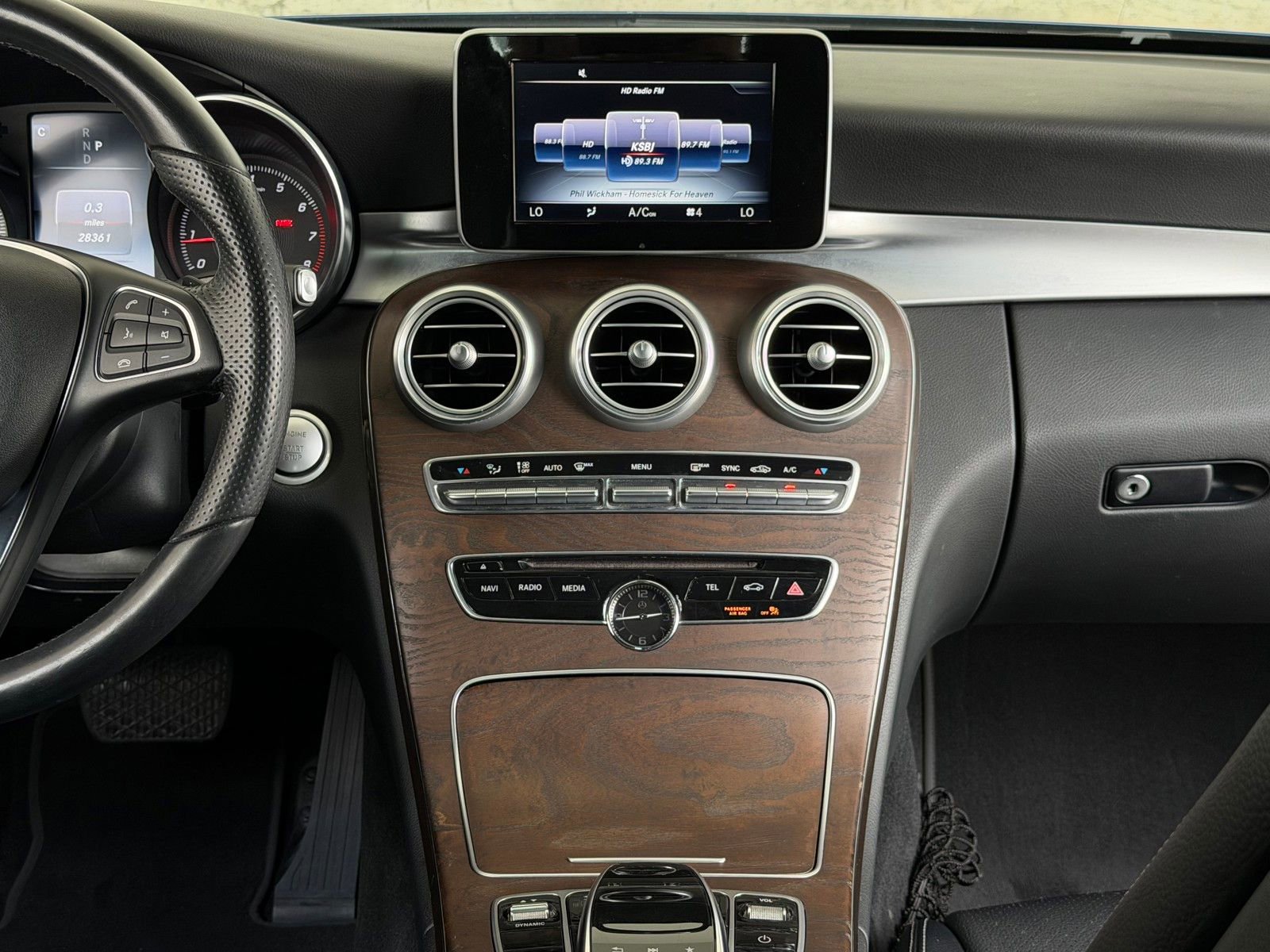 Used 2017 Mercedes-Benz C 300 Cabriolet image 4