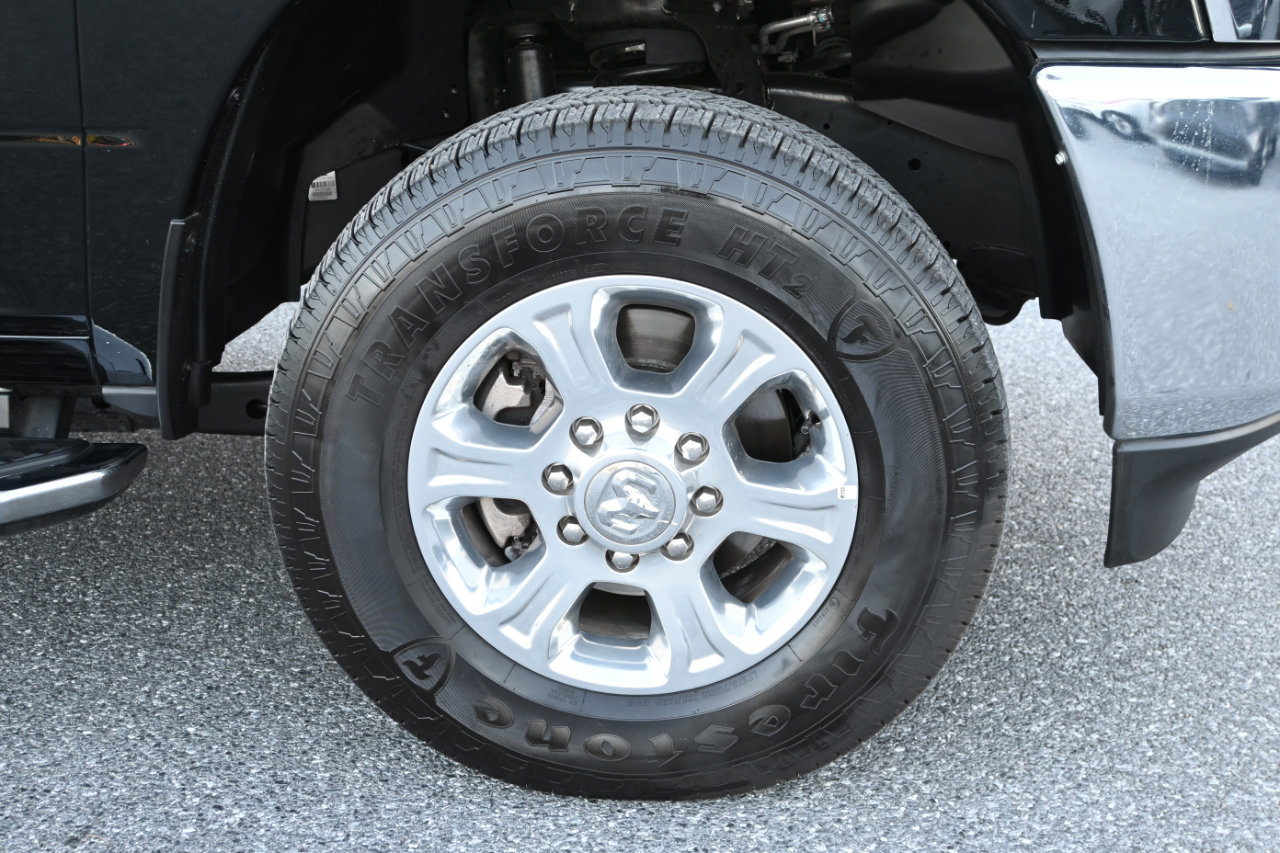 Used 2024 RAM 2500 Big Horn w/ Bed Utility Group image 14