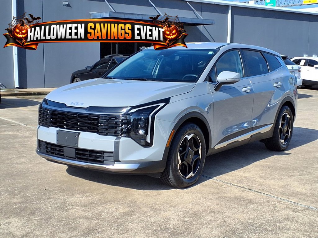 Certified 2026 Kia Sportage EX FWD image 3