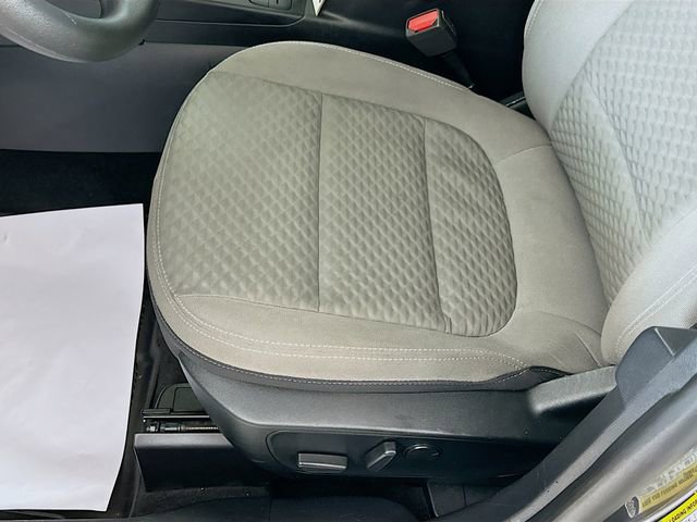 Used 2020 Ford Escape SE image 20