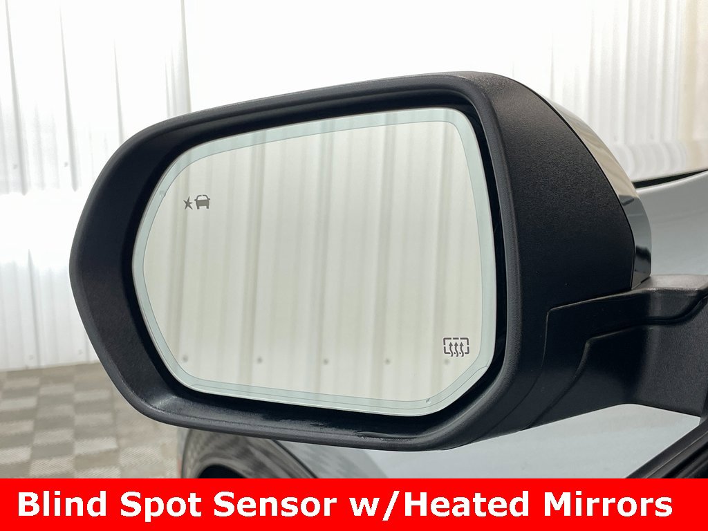 Certified 2024 Chevrolet Traverse RS image 41