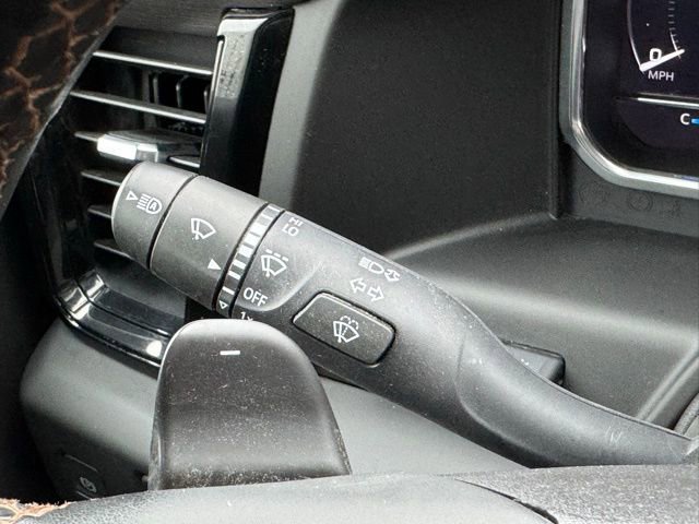 Used 2023 GMC Sierra 1500 AT4 w/ Technology Package image 29