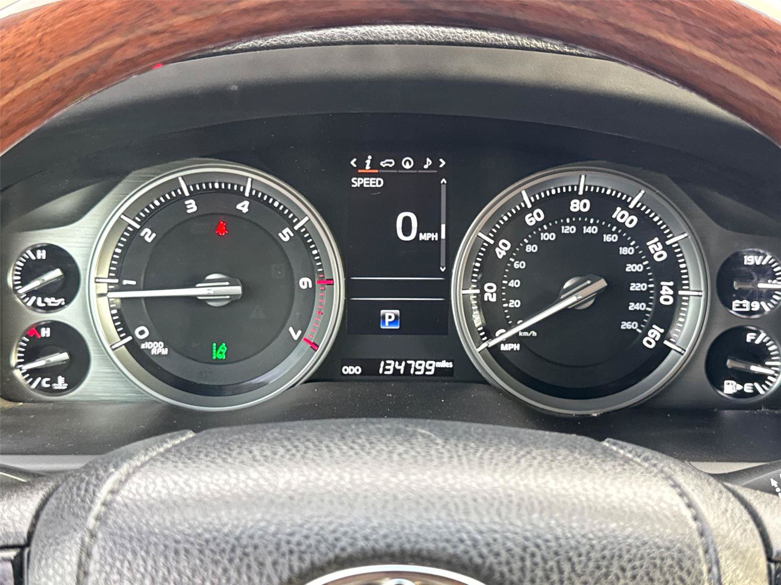 Used 2016 Toyota Land Cruiser AWD/4WD image 32
