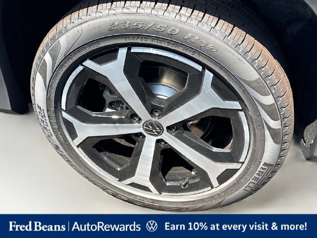New 2025 Volkswagen Tiguan SE AWD/4WD image 22
